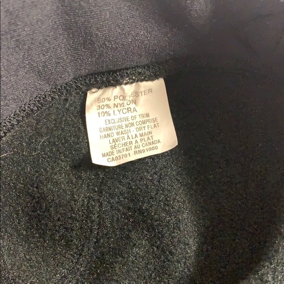 Black Toque - Picture 5 of 5